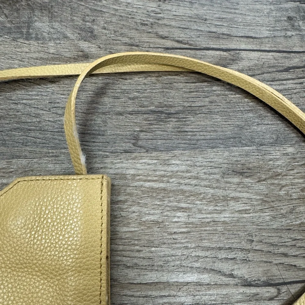 Beige Leather Crossbody Shoulder Bag - Picture 2 of 3